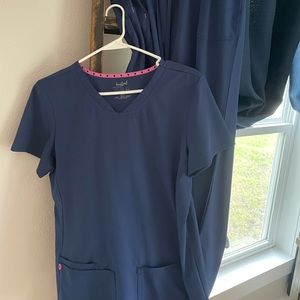 Heart and soul scrubs perfect condition